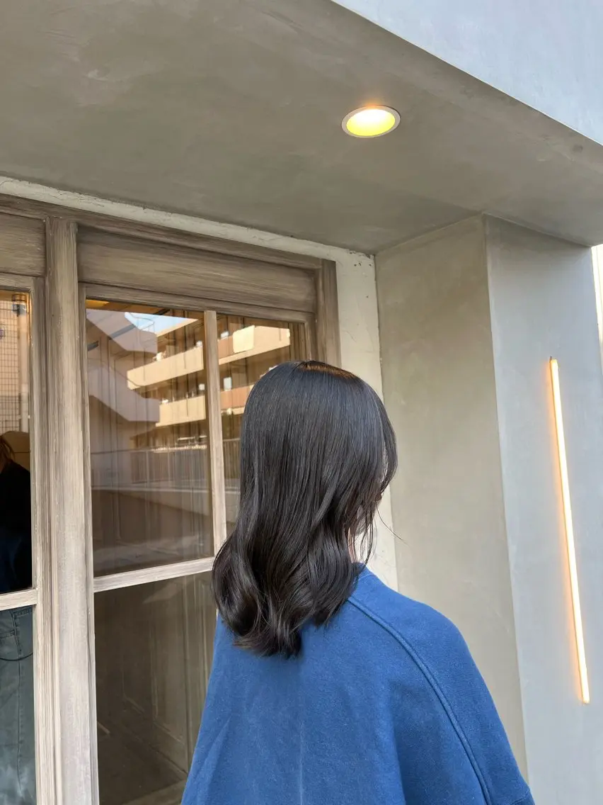 セミロング カラー ヘアカラー トリートメント ひがし はるなのヘアスタイル