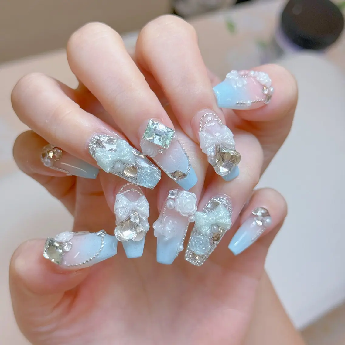 ネイル ハンドネイル ANH ゴテゴテネイルサロンのネイルデザイン