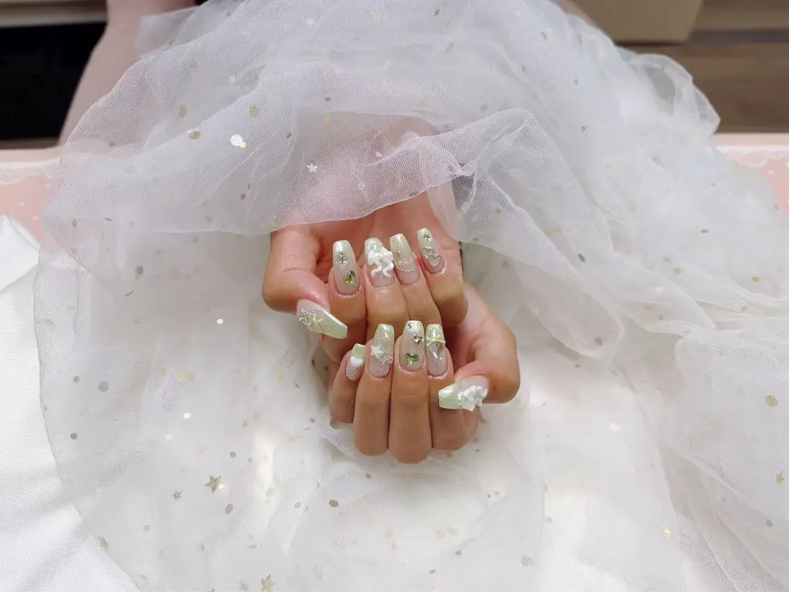 ネイル ジョリ kasumi🌹💅のネイルデザイン