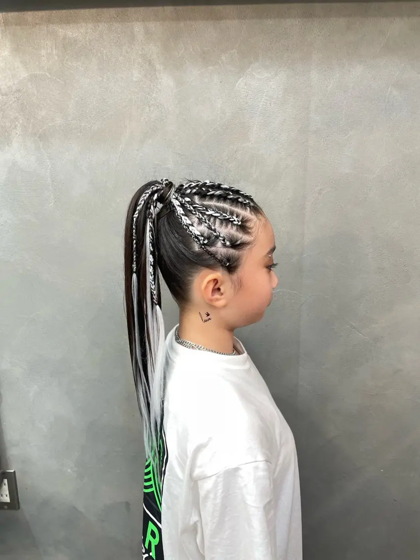 ヘアアレンジ キッズ エクステ エクステ ヘアセット エクステ/コーンロウ KURUMI⛓️🔥のヘアスタイル