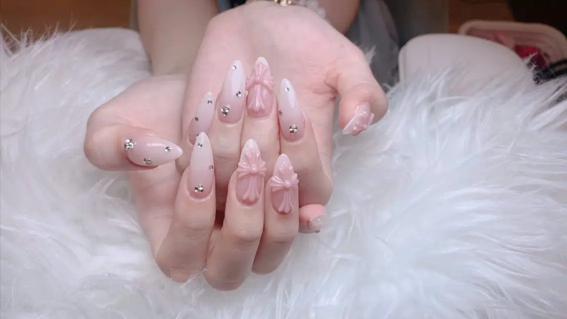 ネイル ハンドネイル REI NAIL1のネイルデザイン