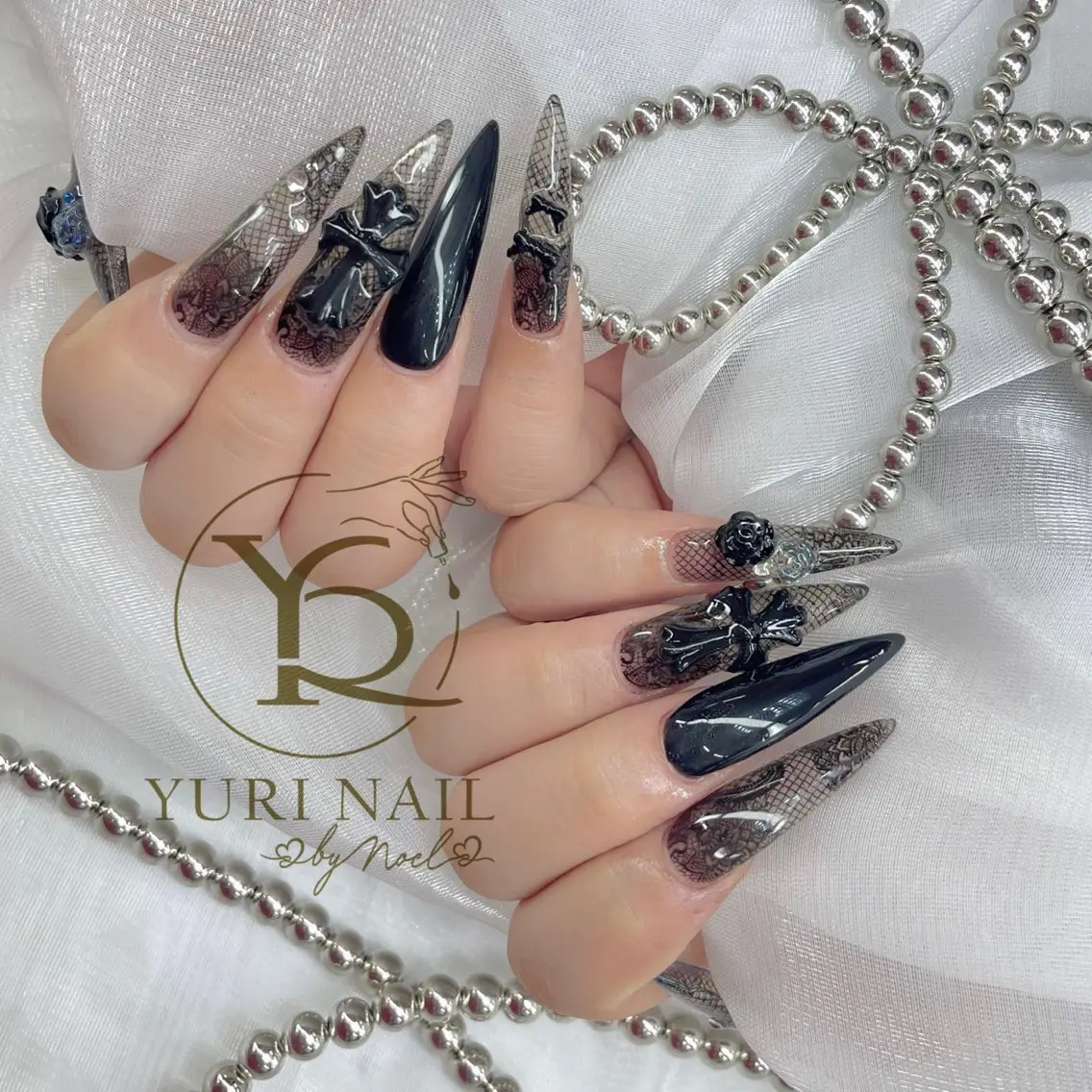 ネイル チークネイル フットネイル フレンチネイル グラデーション キラキラネイル ハンドネイル フットネイル ハンドケア YURI Nail Funabashiのネイルデザイン