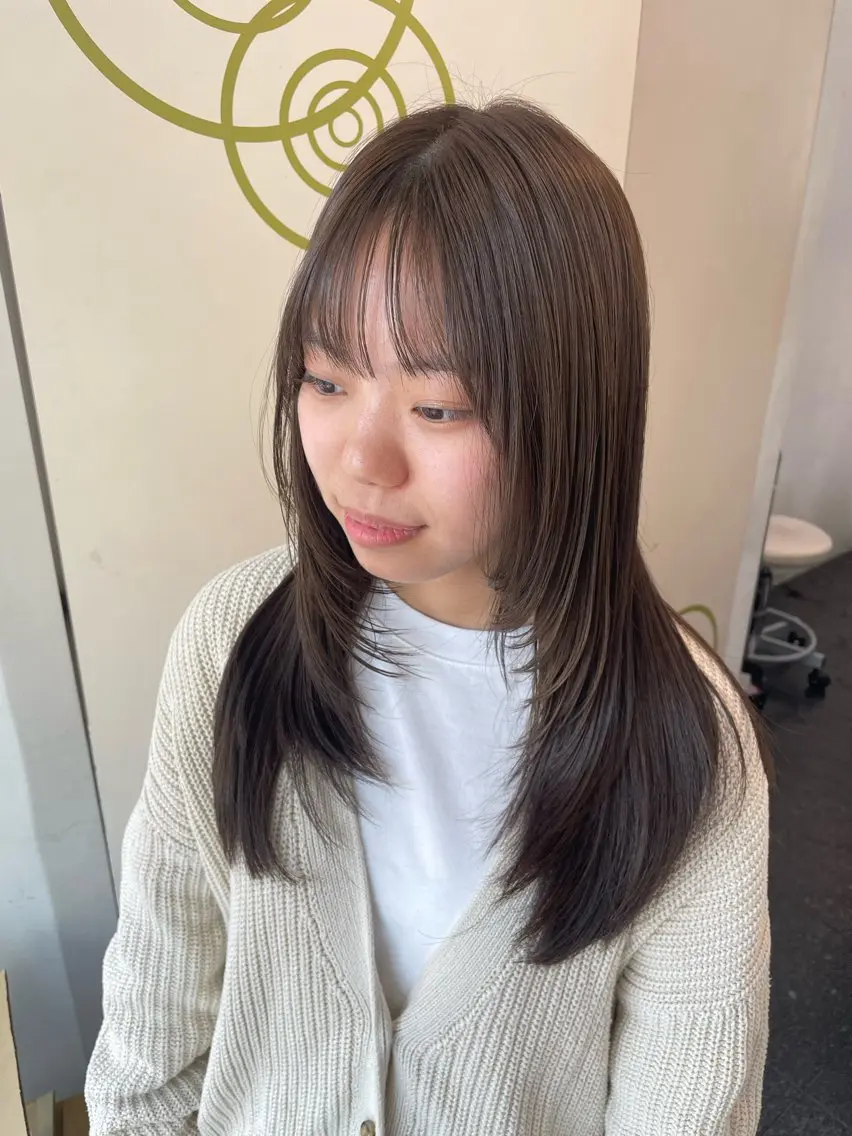 セミロング 艶髪韓国レイヤー 🇰🇷✨小清水✨のヘアスタイル