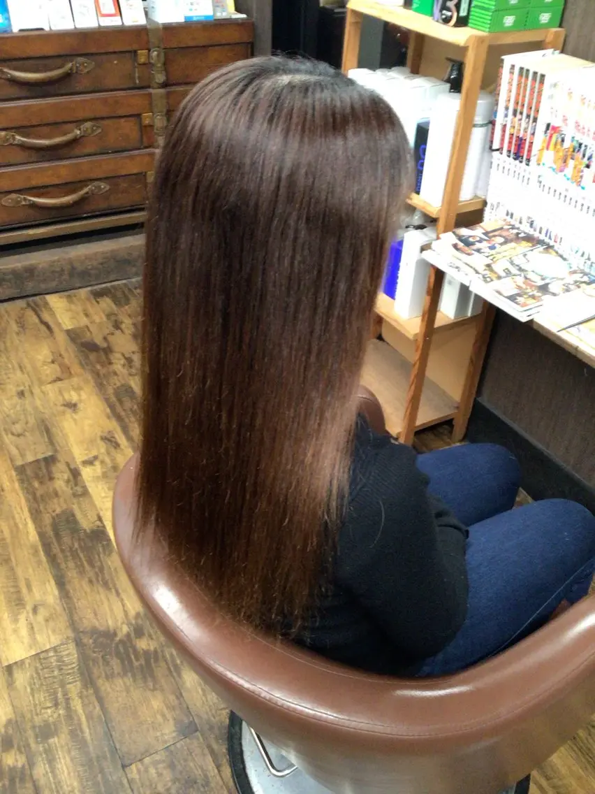 セミロング 縮毛矯正 香川 裕基のヘアスタイル