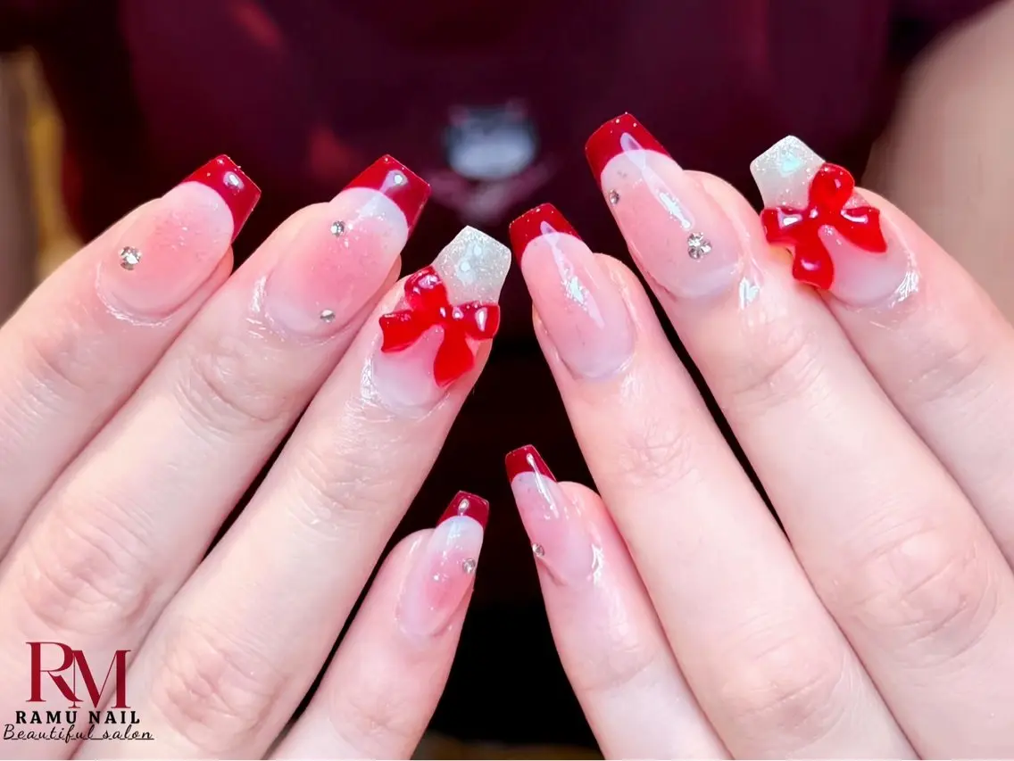 ネイル キラキラネイル マグネットネイル ミラーネイル ピンク 夏ネイル ハンドネイル RAMU Nail 恵比寿店のネイルデザイン