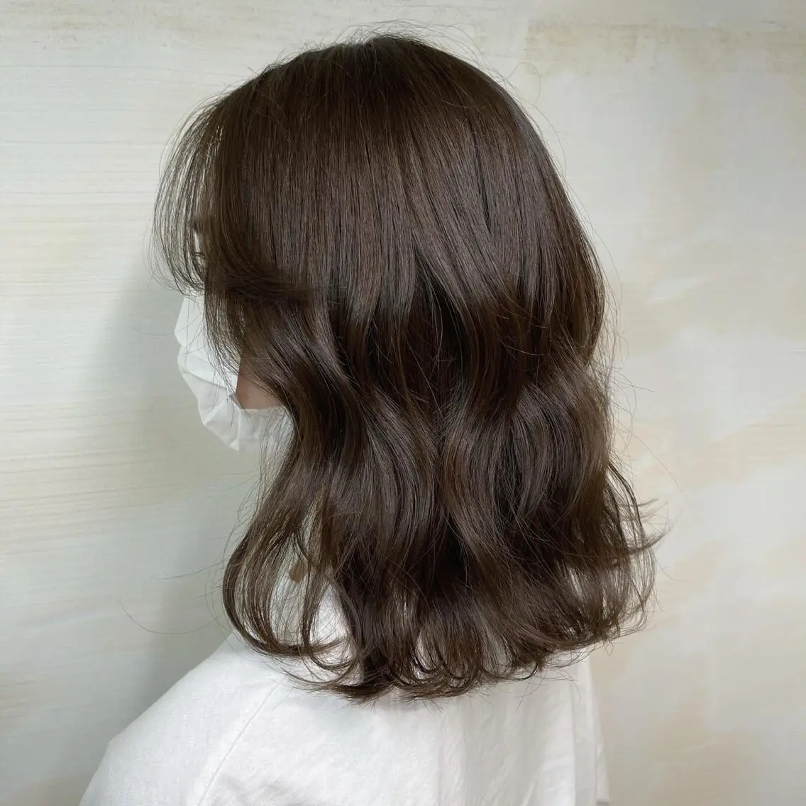 ミディアム カラー ブラウンカラー マットブラウン カット ヘアカラー MEI💫銀座 エクステ/艶カラーのヘアスタイル