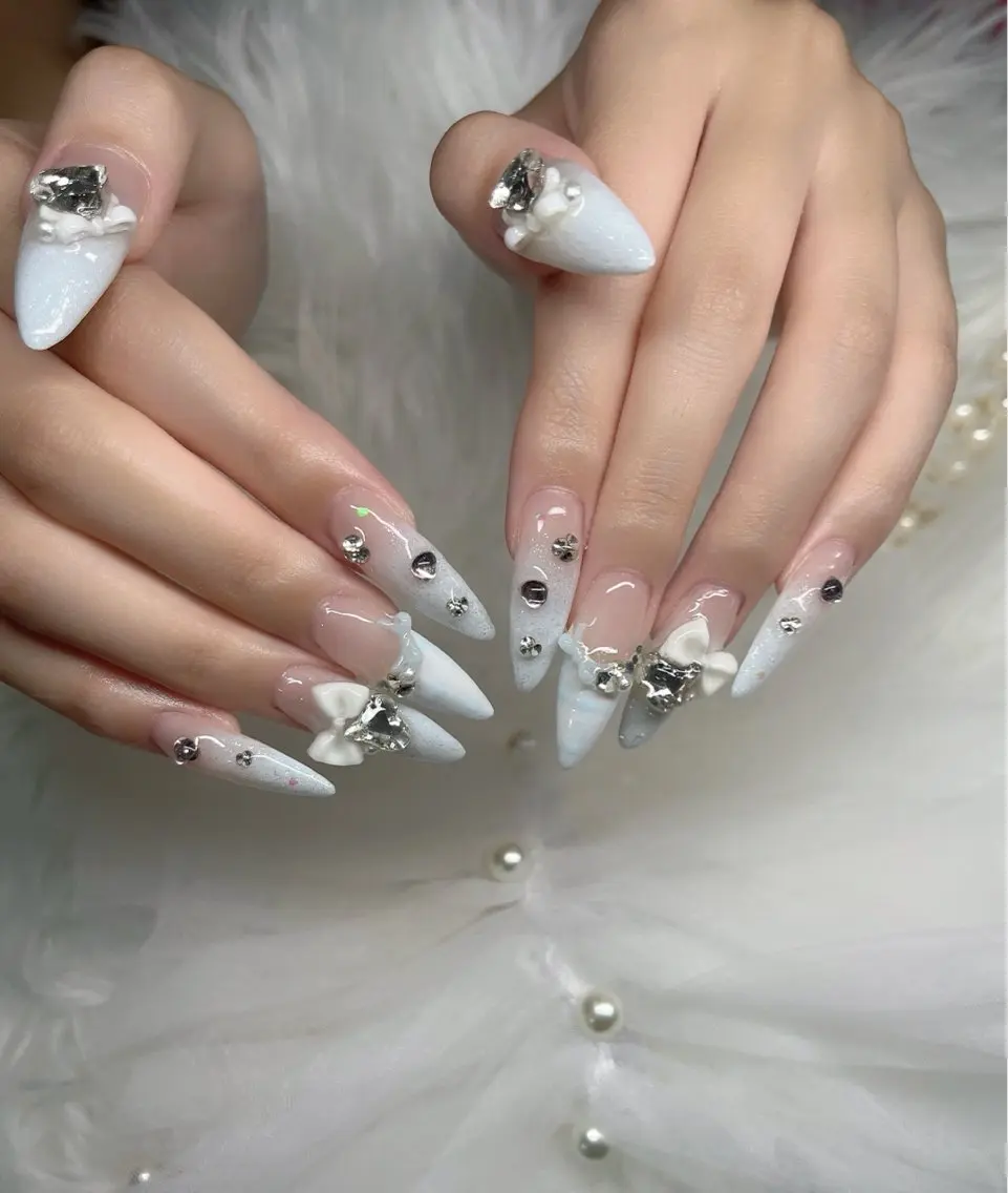 ネイル ハンドネイル YOLO NAILのネイルデザイン