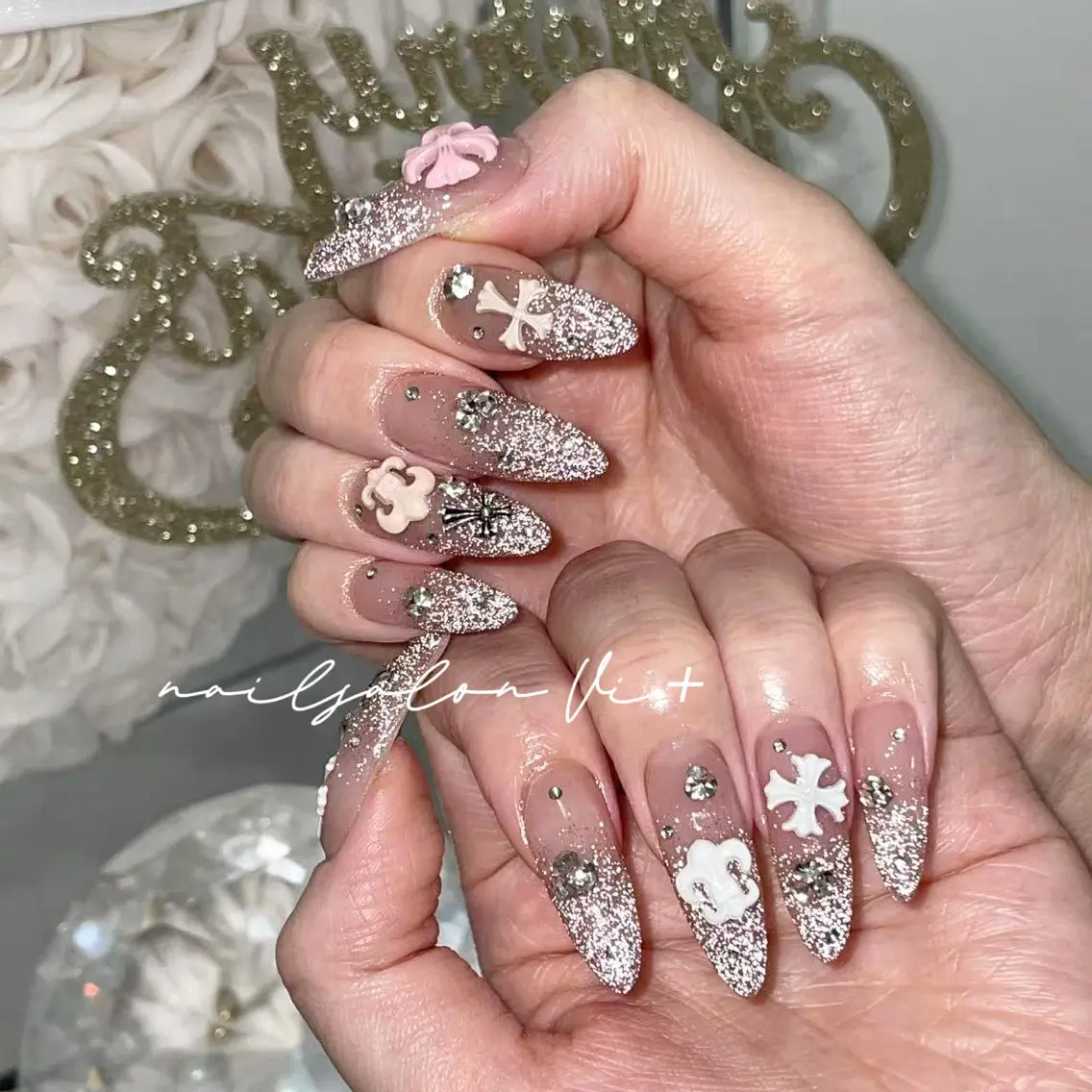 ネイル ハンドネイル ✨Nailsalon Vi+✨のネイルデザイン