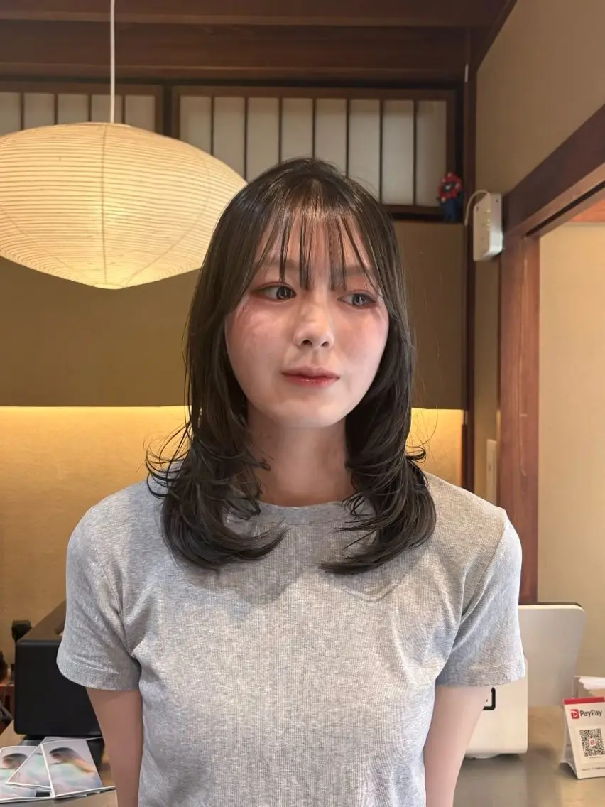 ミディアム カラー ブリーチ 透明感カラー ダブルカラー ブリーチなしカラー 顔まわりレイヤー ヘアカラー saho ⟡.·のヘアスタイル