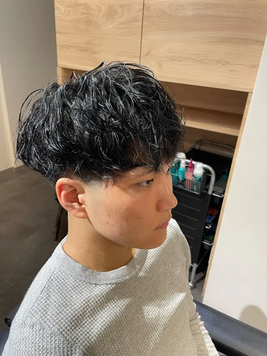 ミディアム ミディアムパーマ 下山 けいんのヘアスタイル