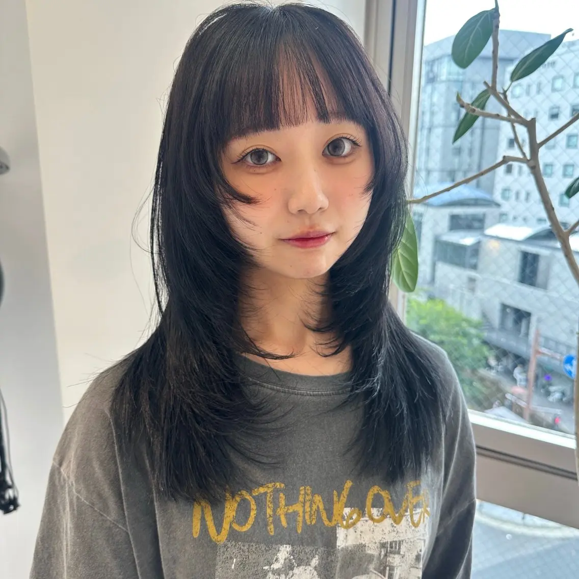 セミロング カラー 透明感カラー イルミナカラー ハッシュカット レイヤーカット カット ヘアカラー レイヤー/ウルフ/ ハイトーンchimiのヘアスタイル