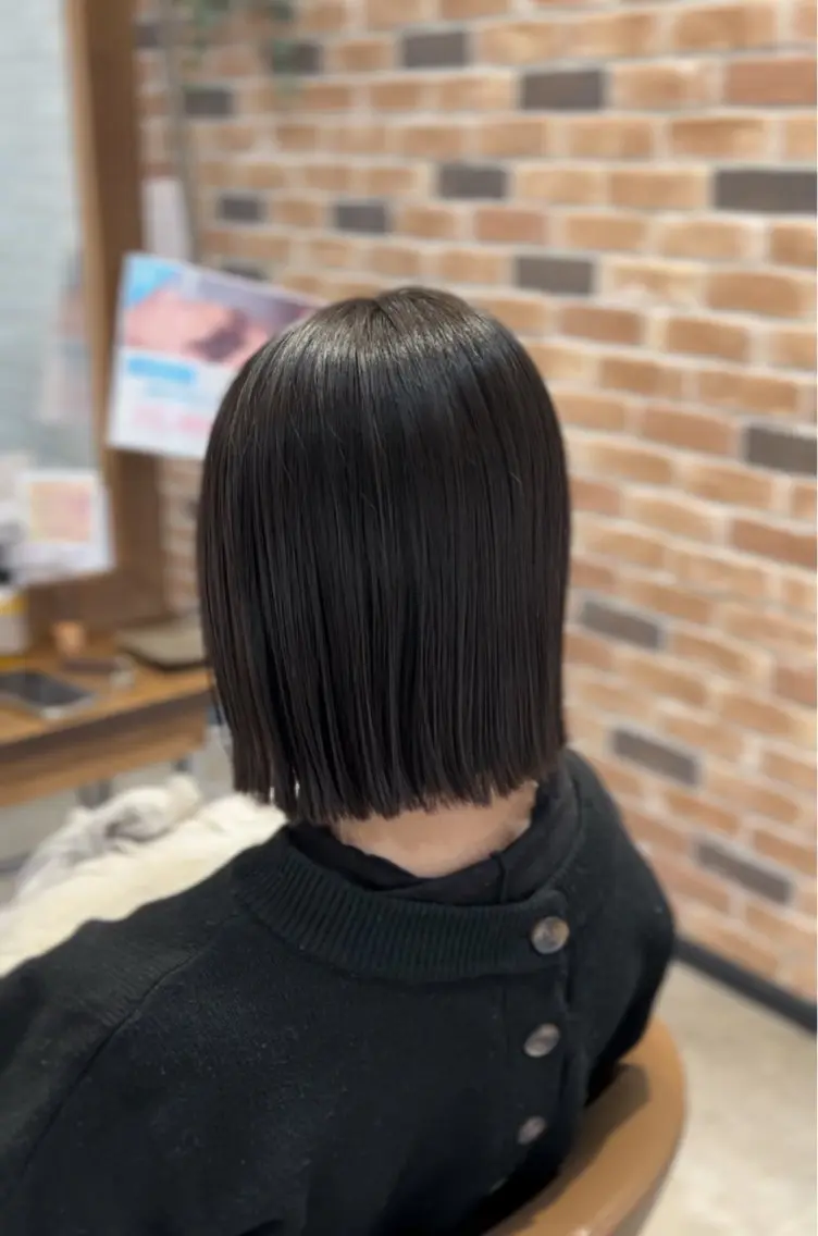 ショート 切りっぱなしボブ ボブ 中山 実優のヘアスタイル