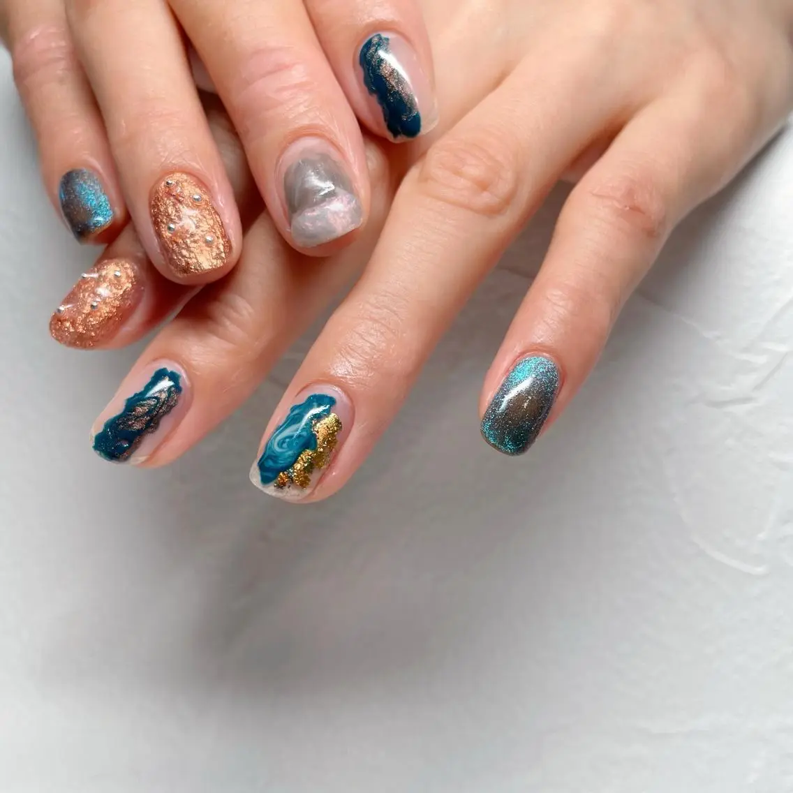 ネイル ブルー ニュアンスネイル ショートネイル シンプルネイル & BE nail アンドビーネイルのネイルデザイン