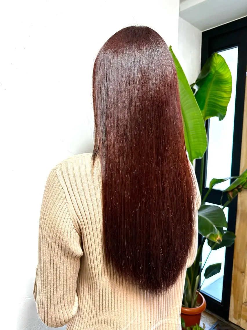 ロング カラー レッドカラー バイオレットカラー ✨透明感カラー🌱 上村 舜のヘアスタイル