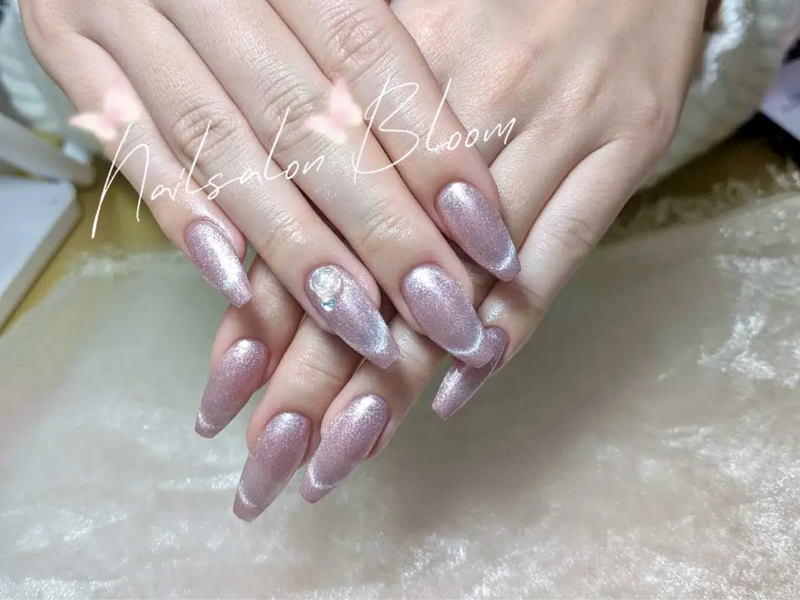ネイル マグネットネイル スカルプネイル ネイルチップ Nail Salon Bloom横浜西口店のネイルデザイン