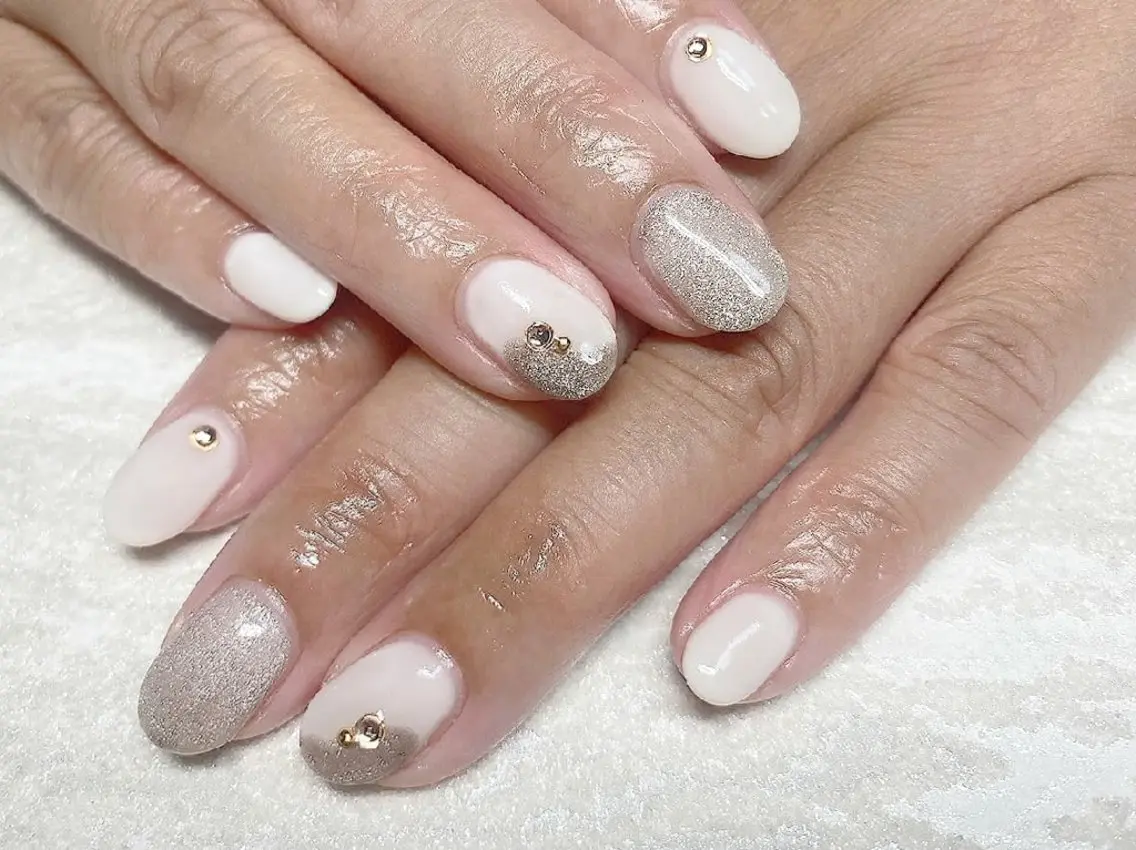 ネイル フラッシュネイル 韓国ネイル マグネットネイル ニュアンスネイル JULIE NAILのネイルデザイン