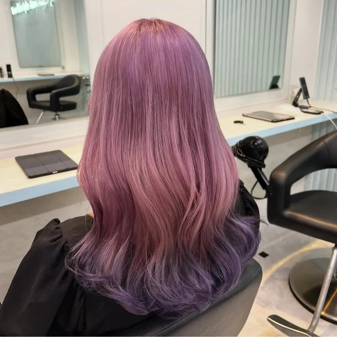 セミロング カラー ヘアカラー トリートメント ブリーチカラー 🩵MIZUKIのヘアスタイル