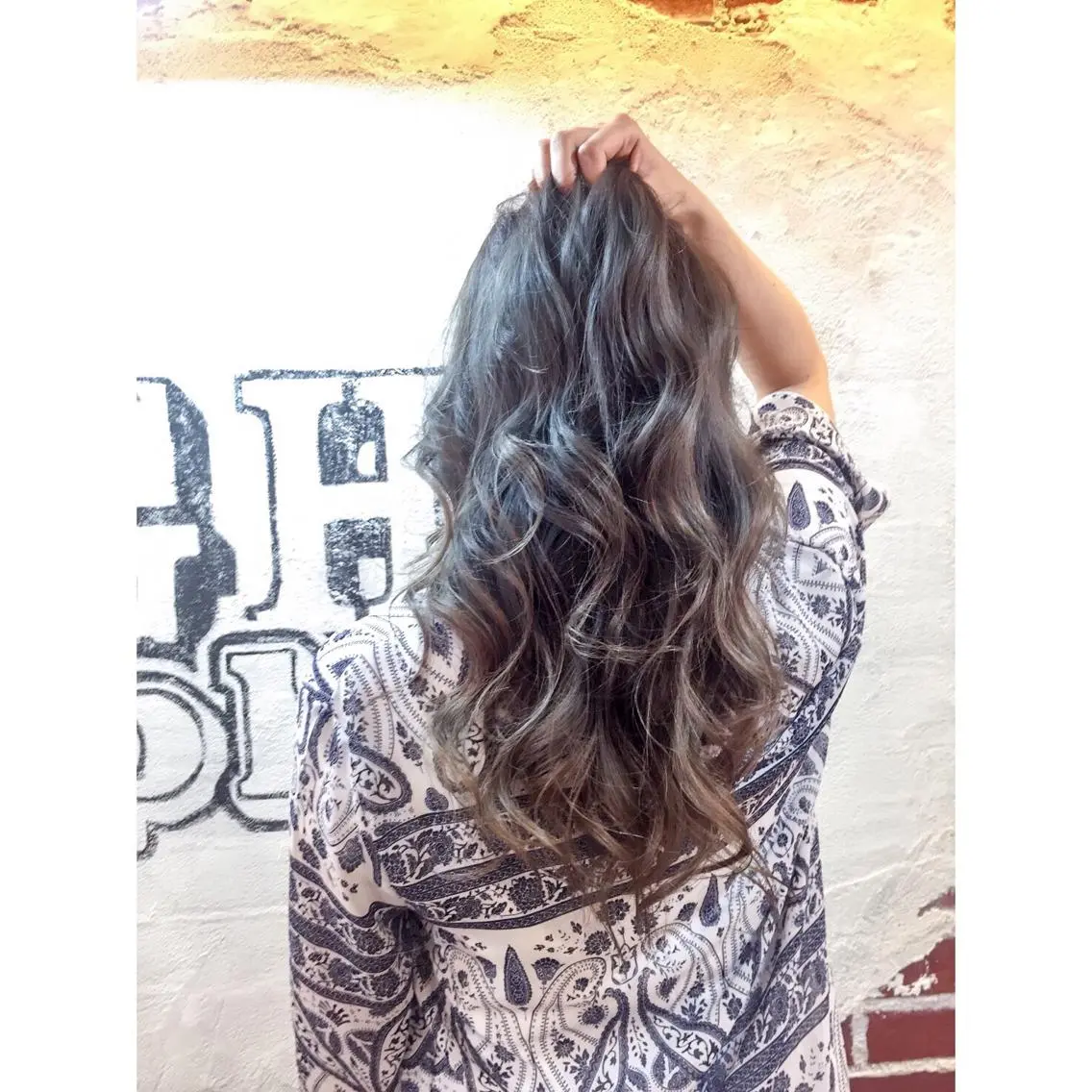 ロング EIGHT plum TOKIOリミテッドのヘアスタイル