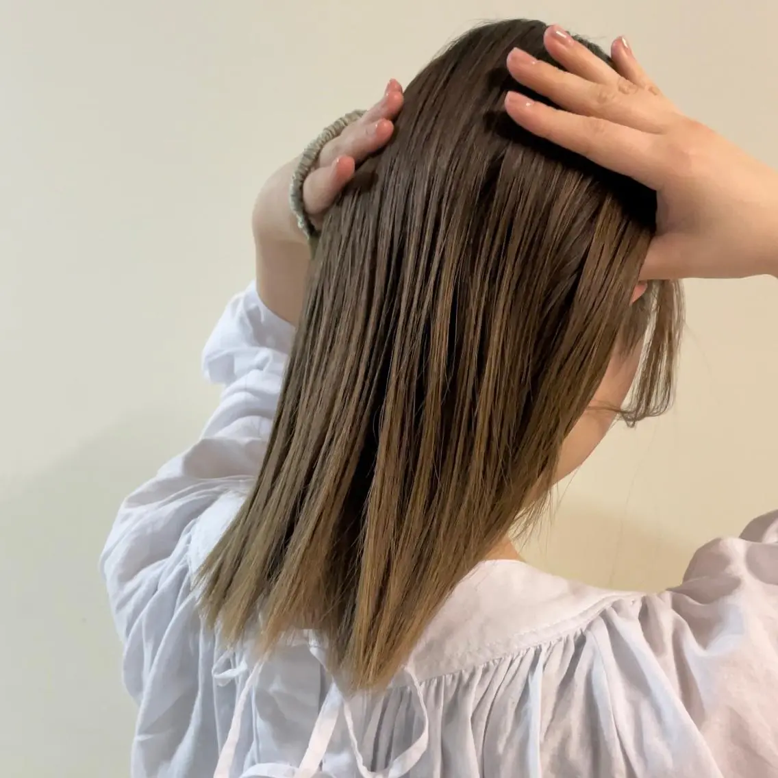 ミディアム カラー ベージュカラー 山田 里美のヘアスタイル