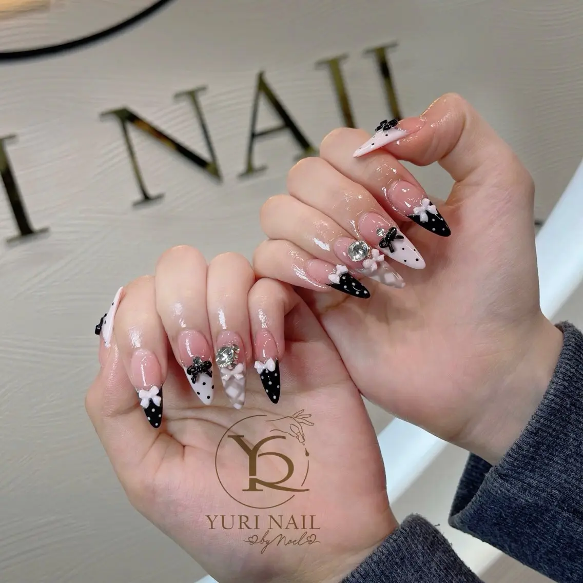 ネイル ハンドネイル YURI Nail NARITAのネイルデザイン