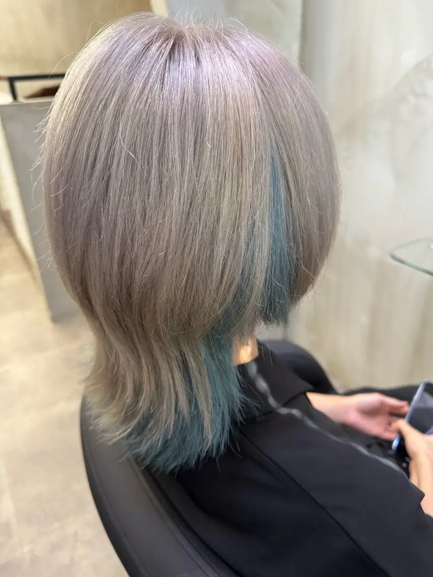 ショート メンズ メンズブリーチ メンズハイトーン メンズインナーカラー メンズウルフカット ウルフカット ヘアカラー トリートメント ♟ケアブリーチ♟ ✄Shinya✄のヘアスタイル