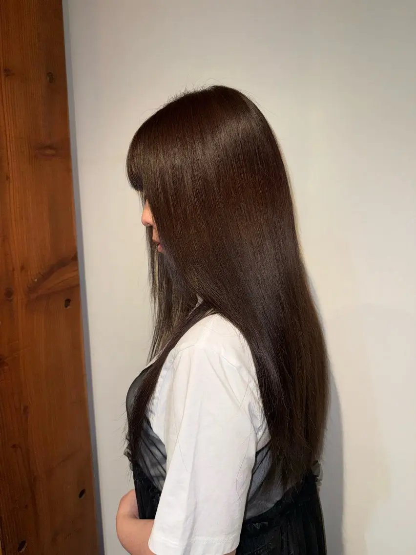 ロング カラー 志柿 虹花のヘアスタイル