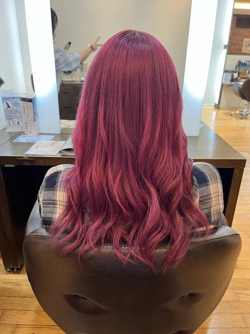 ロング カラー ピンクカラー ヘアカラー VAN COUNCIL清須店のヘアスタイル