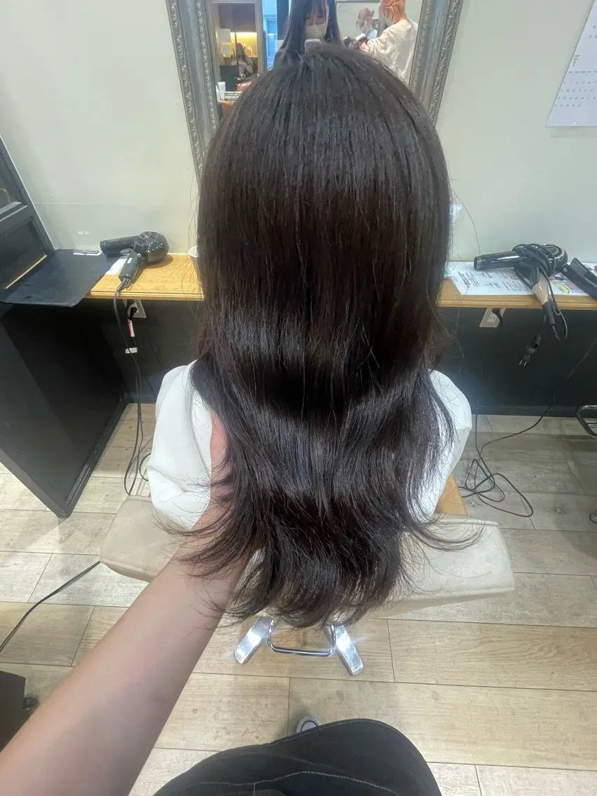 セミロング カラー ヘアカラー 松尾 遥花のヘアスタイル