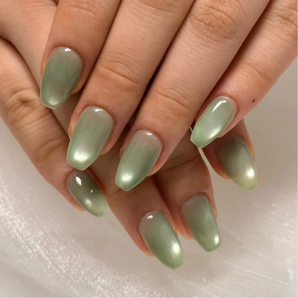 ネイル グリーン ハンドネイル calm nailのネイルデザイン