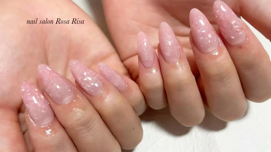 セミロング ネイル ピンク ネイルスタジオ シェイクユアハンズのネイルデザイン
