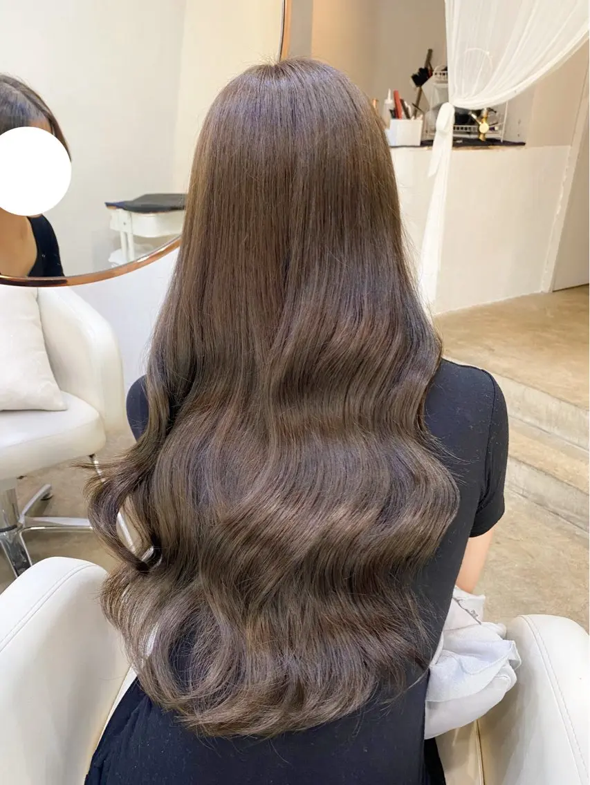 ロング カラー ダークグレー ダークグレージュ グレージュ カット ヘアカラー トリートメント kohana 🎀韓国ヘア🎀🤍のヘアスタイル