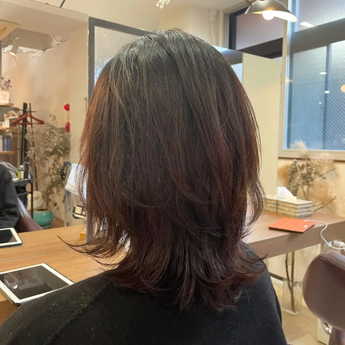 ミディアム ウルフカット SOL .✂︎ 松永李帆のヘアスタイル