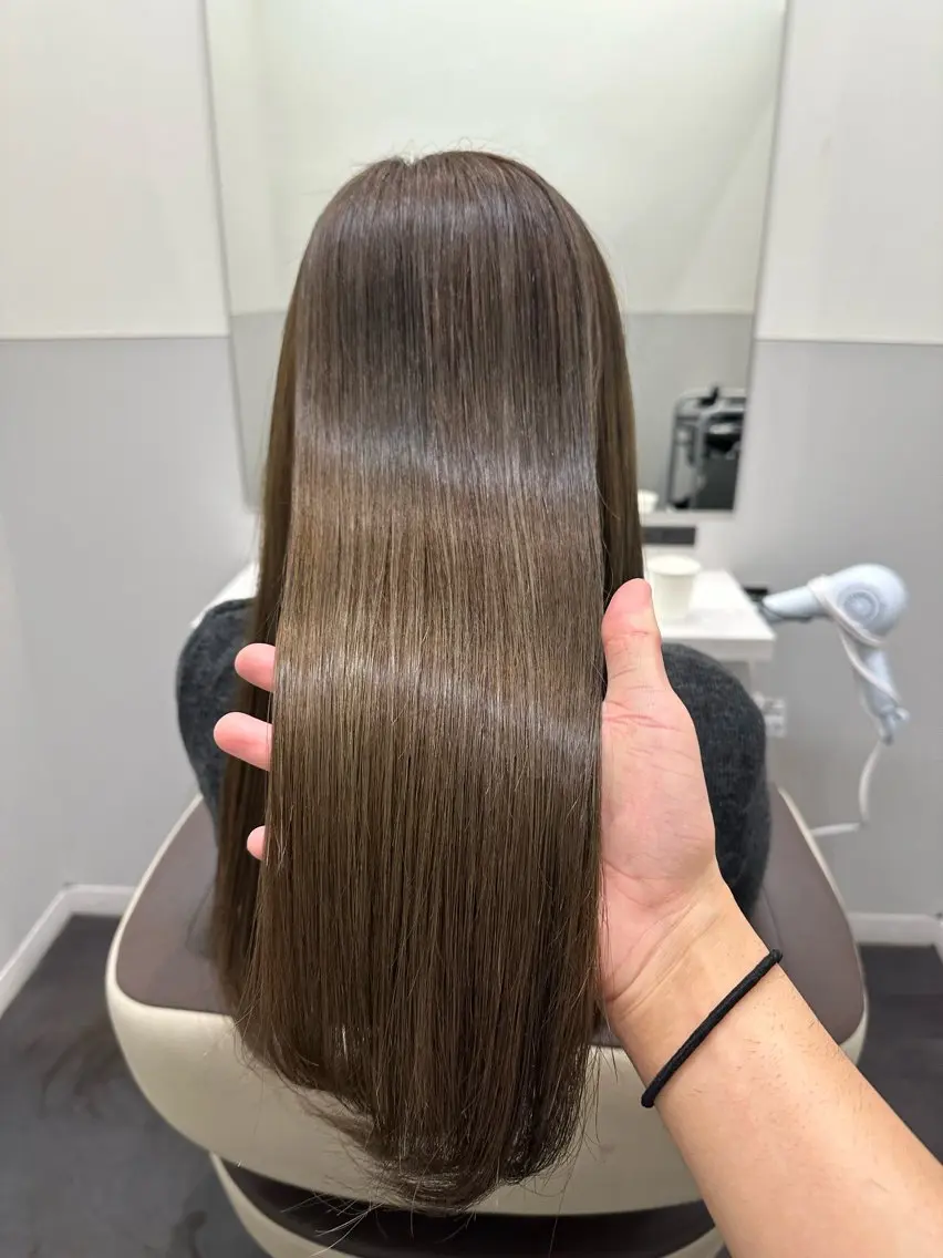 ロング カラー ベージュカラー ブリーチ 透明感カラー ブリーチなしカラー オリーブベージュ カット ヘアカラー トリートメント 【美髪矯正 /髪質改善】RINのヘアスタイル