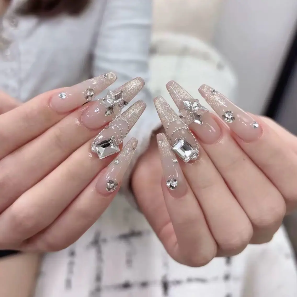 ネイル ハンドネイル Luna Gladeのネイルデザイン