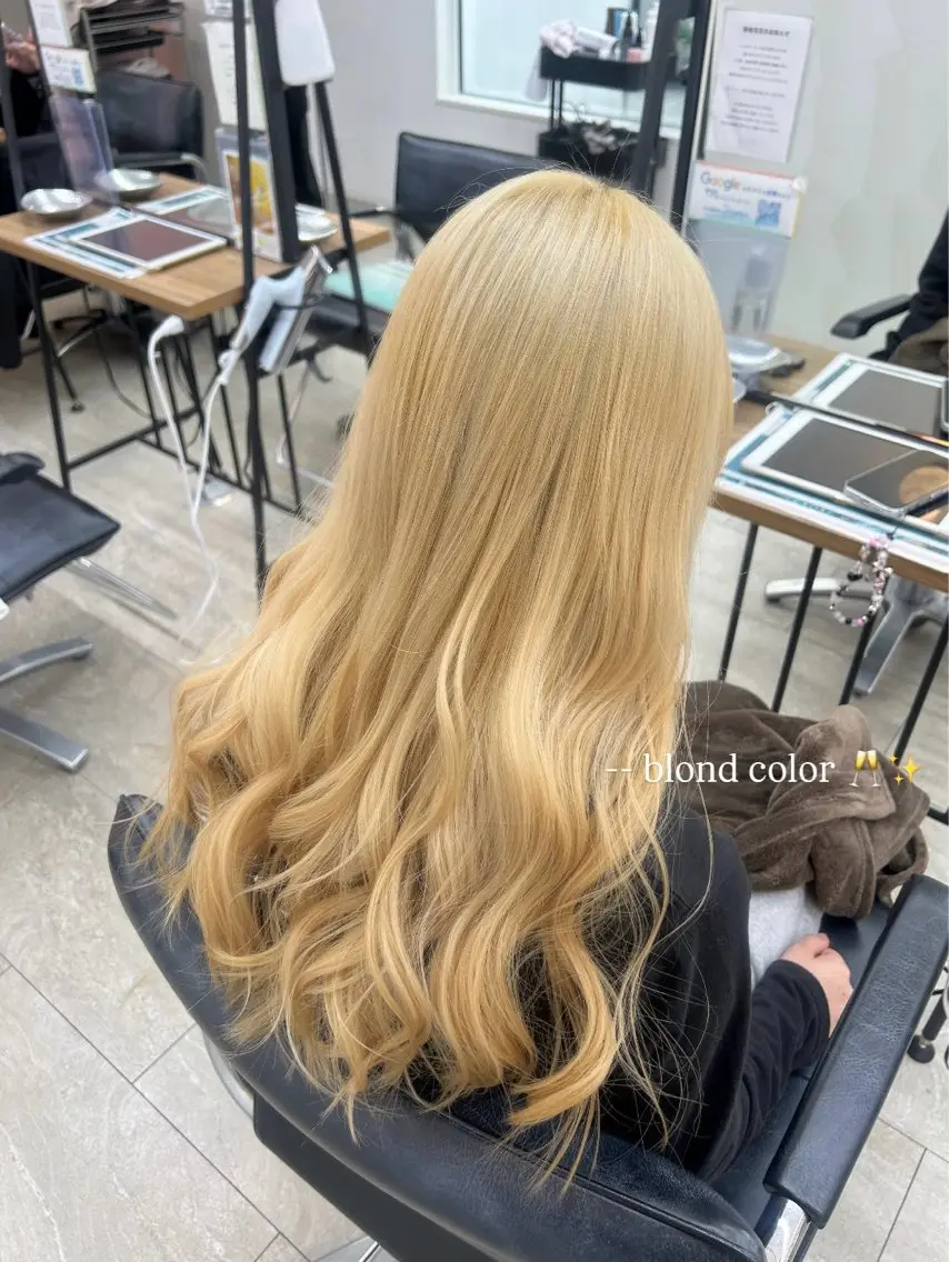 ロング カラー ブリーチ ヘアカラー トリートメント suehiro yunaのヘアスタイル