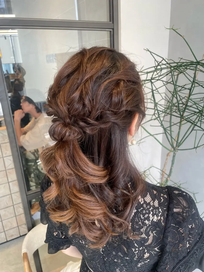 ヘアアレンジ ハーフアップ 透明感カラー✨艶髪 制作🌱山根あゆみのヘアスタイル