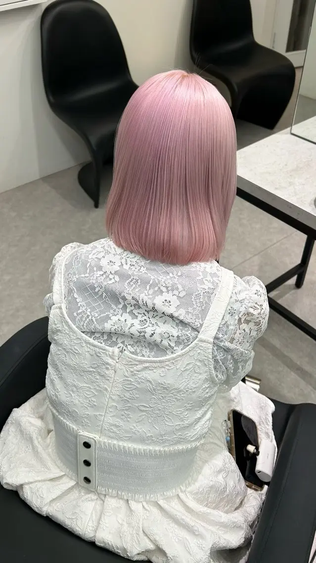 ショート カラー アッシュ ベージュカラー ブリーチ ブロンド ブロンドベージュ 💍モテる艶髪 透明感カラー💖のヘアスタイル