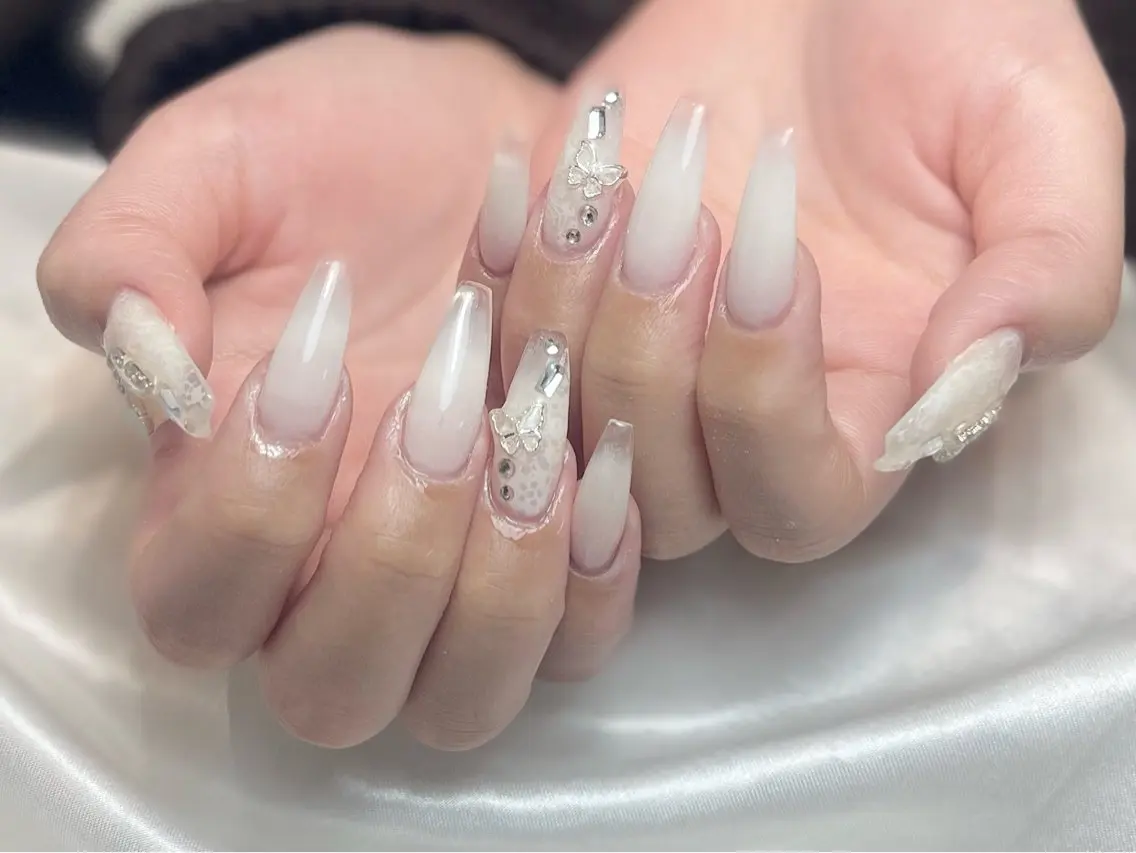 ネイル グラデーション salon de Tiara 碧のネイルデザイン
