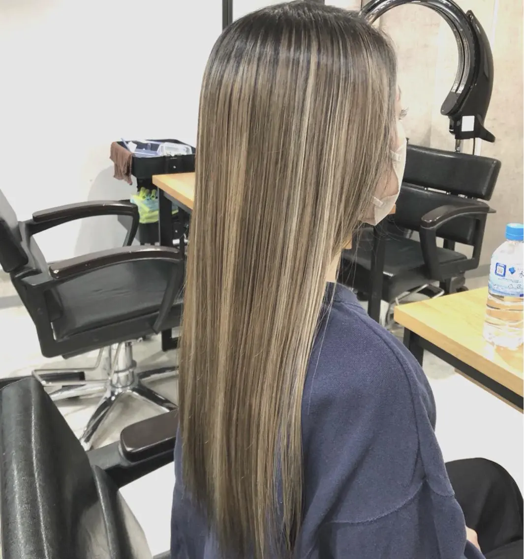 ロング カラー 透明感カラー ハイライトカラー ハイライト 矢島颯哉/ハイトーン ブリーチカラー💎のヘアスタイル