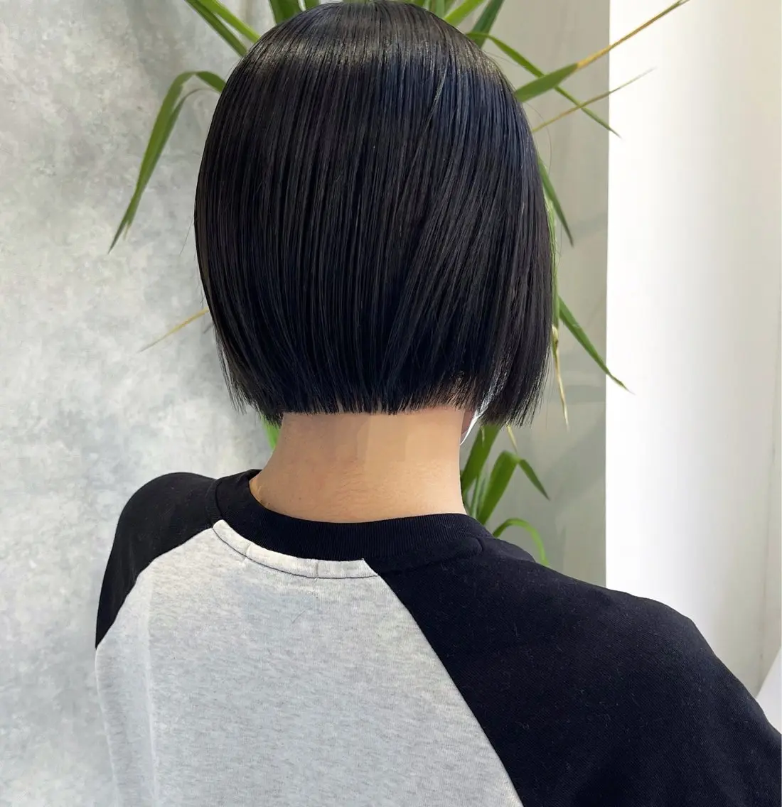 ショート カラー ダークグレー カット 縮毛矯正 トリートメント hiyori 【ﾌﾗﾐｭｰﾑ高崎】のヘアスタイル