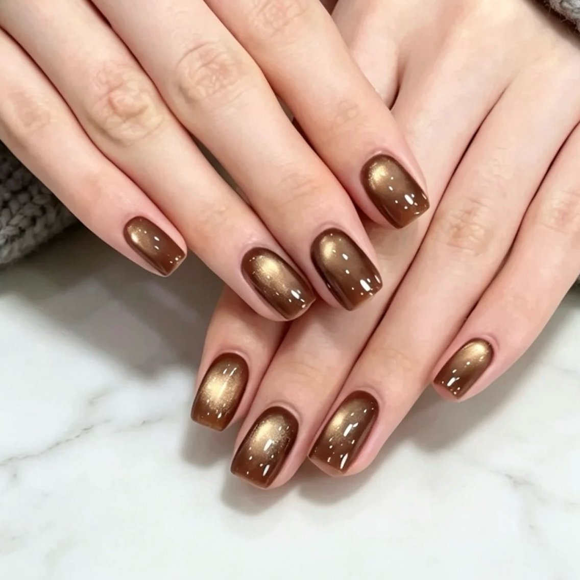 ネイル オーロラネイル フットネイル フレンチネイル ジェルネイル 韓国ネイル ハンドネイル Luna nail salon新小岩のネイルデザイン