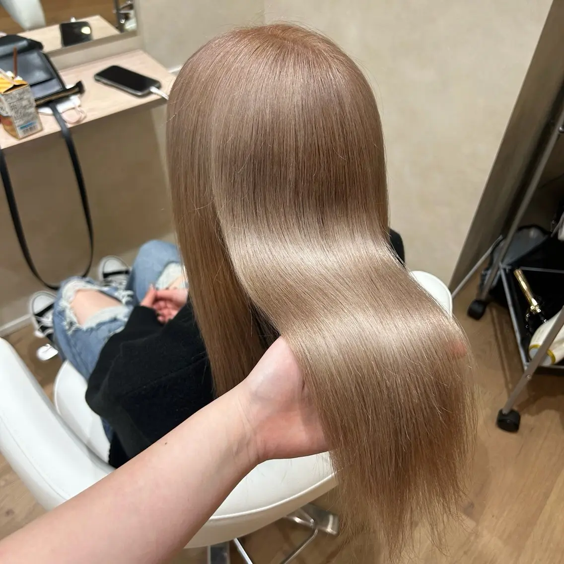 ロング カラー カット ヘアカラー トリートメント 砂野 真璃奈のヘアスタイル