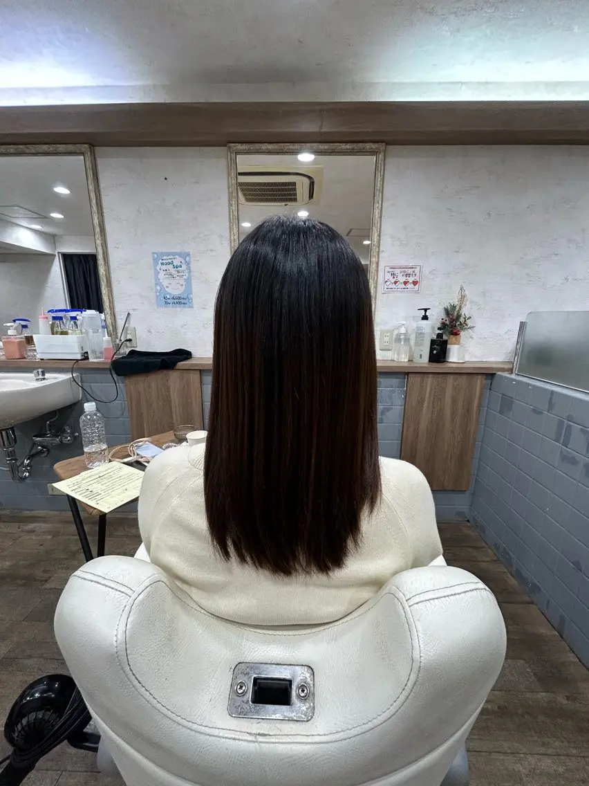 セミロング 縮毛矯正 トリートメント 吉田 萌花のヘアスタイル
