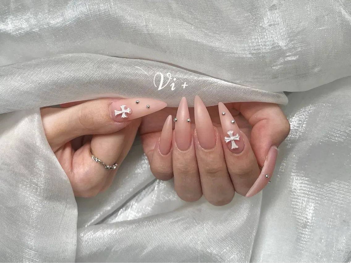 ネイル ハンドネイル ✨Nailsalon Vi+✨のネイルデザイン