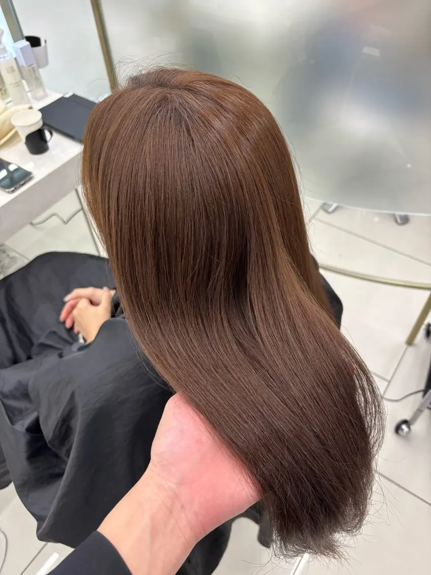 セミロング カラー 透明感カラー ヘアカラー 上品ヘア✖️艶髪 𝑅𝐼𝐾𝑈のヘアスタイル