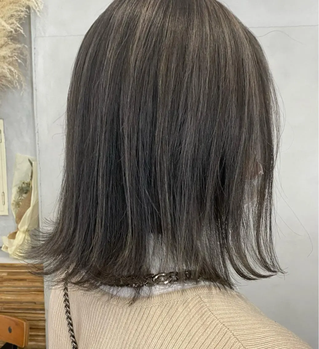 ミディアム カラー 透明感カラー グレージュ ハイライトカラー ハイライト 🍀小川大輔🍀 ボブ/ブリーチ🥇のヘアスタイル