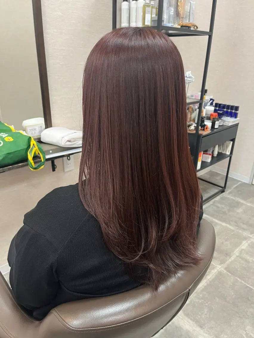 セミロング 鈴木 絢奈のヘアスタイル