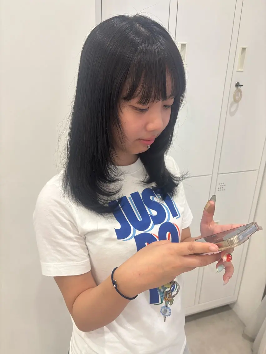 ミディアム カラー ヘアカラー ｶﾗｰﾘｽﾄ🎀 ｼﾊﾞﾀ🪽のヘアスタイル