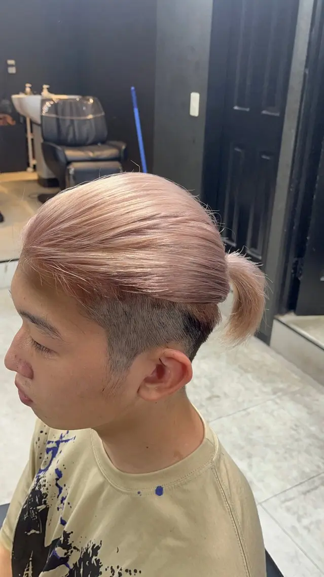 カラー メンズ カット ヘアカラー bateau よしきのヘアスタイル