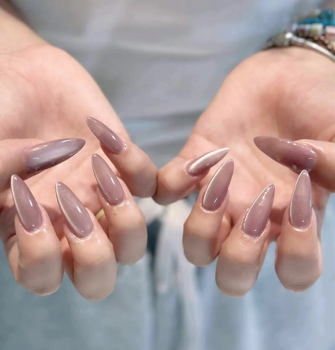 ネイル フレンチネイル ジェルネイル キラキラネイル 韓国ネイル マグネットネイル Julli NailStudioのネイルデザイン
